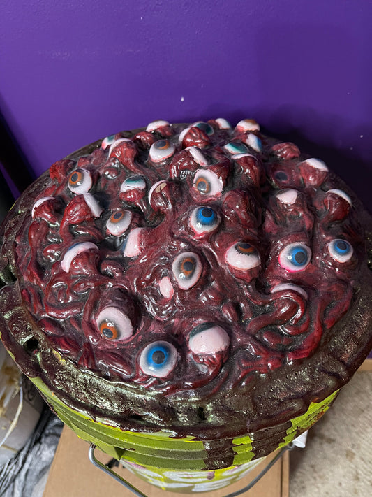 Bucket Of Eyeballs